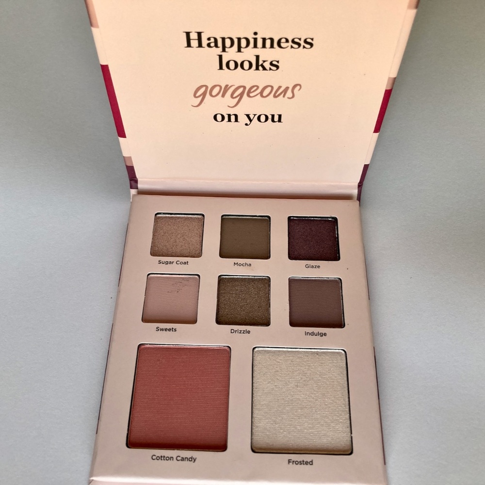 Ulta Beauty Eye Shadow Sampler 8 shades New in Package